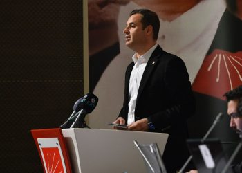 CHP'li Ahmet Akın, CHP'nin 'deprem' çalışmalarını anlattı