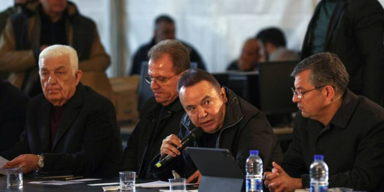 CHP'li Böcek, uzaktan eğitim kararına tepki gösterdi: Depremin faturasını gençlerimize kesemeyiz