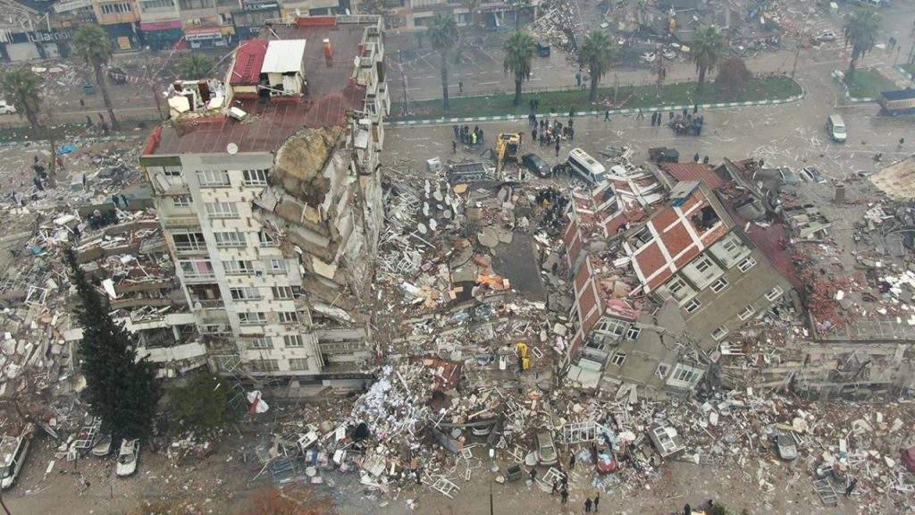 CHP'li Gamze Taşçıer'den Bakan Murat Kurum'a: 171 bin binada nasıl ve kimlerle hasar tespiti yaptınız?