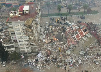 CHP'li Gamze Taşçıer'den Bakan Murat Kurum'a: 171 bin binada nasıl ve kimlerle hasar tespiti yaptınız?