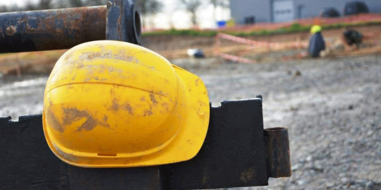 Çalışma Bakanlığı kararnamesi: İşten çıkarma yasağı eksik, sendika ve greve kapı kapalı