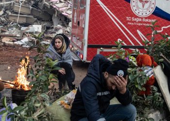 Canlı: Depremlerdeki can kaybı 8 bin 574’e yükseldi