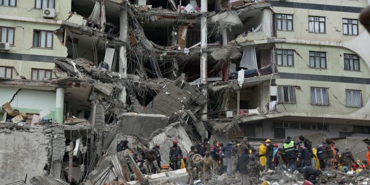 Çin, Türkiye ve Suriye'ye insani yardım yapmak istiyor