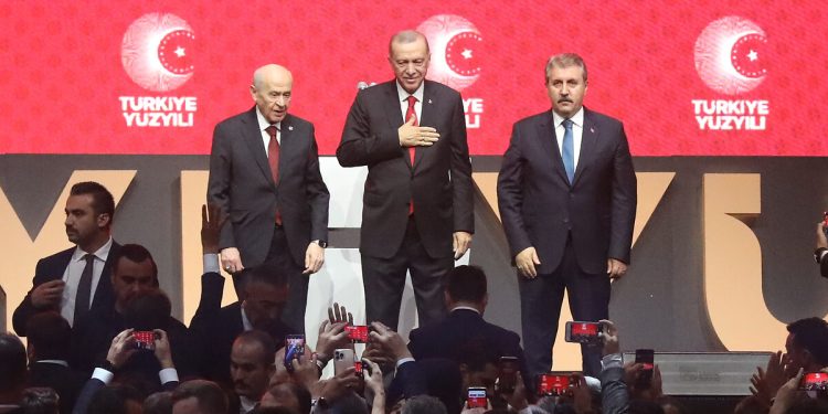 Cumhur İttifakı yeni ortak peşinde: Yeniden Refah Partisi davet edildi