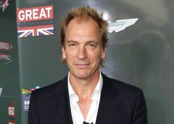 Dağ yürüyüşünde kaybolan ünlü oyuncudan 1 aydır haber alınamıyor