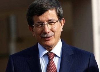 Davutoğlu: Bahçeli yine yanlış anladı, Beşiktaş üyeliğinden istifa etti
