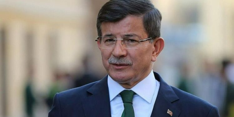 Davutoğlu: 'Enkaz kaldırma çalışmalarına başlanmamalı'