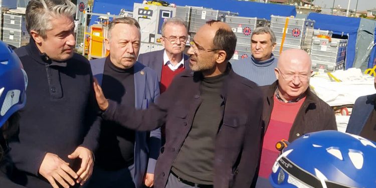 Defne Belediye Başkanı Güzel: Bir çadır gönderemediniz; duyun artık ya, vallahi yeter ya!