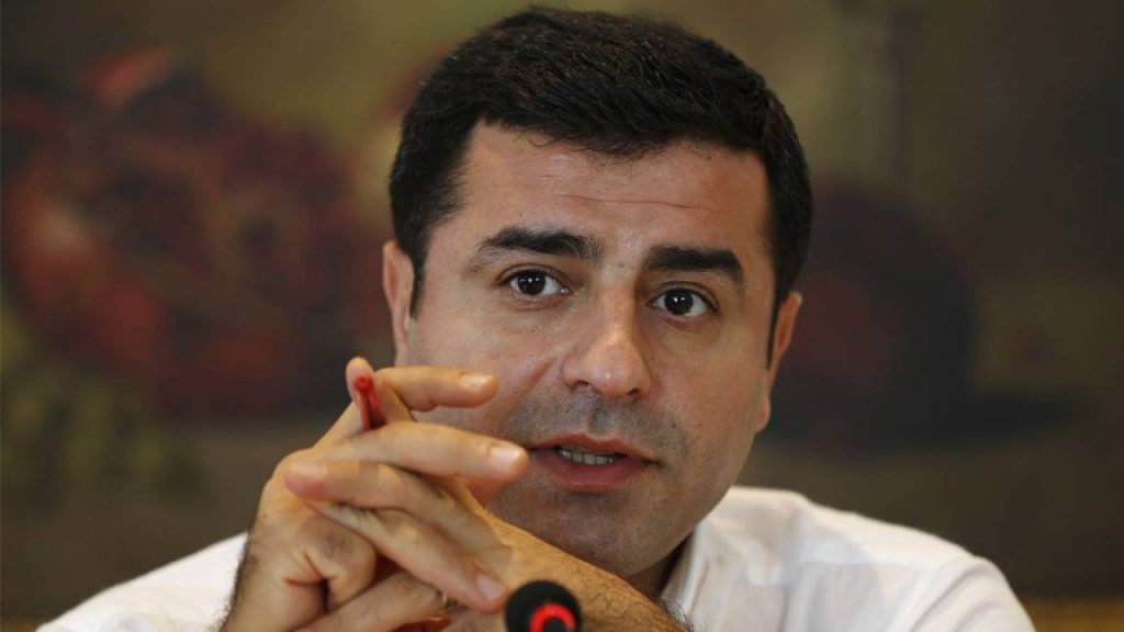 Demirtaş 'Gücüme gitti' dedi: Alın terinizle ürettiğiniz fındığı, fıstığı neden gönlünüzce yiyemiyorsunuz?