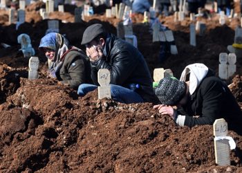 Deprem bölgesinde kaos nedeniyle resmi vefat verileri eksik