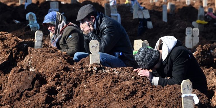 Deprem bölgesinde kaos nedeniyle resmi vefat verileri eksik