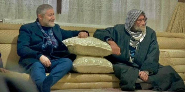 Deprem bölgesindeki kahkaha fotoğrafları ile tepki çeken Bakan Nebati kendini böyle savundu