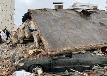 Deprem dünya basınında: Büyüklüğünü 7.8 olarak duyurdular