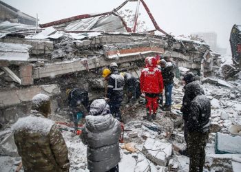 Deprem felaketinde AKP’li isimlerden iktidar propagandası