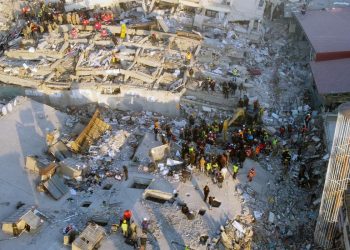Deprem felaketinde sekizinci gün