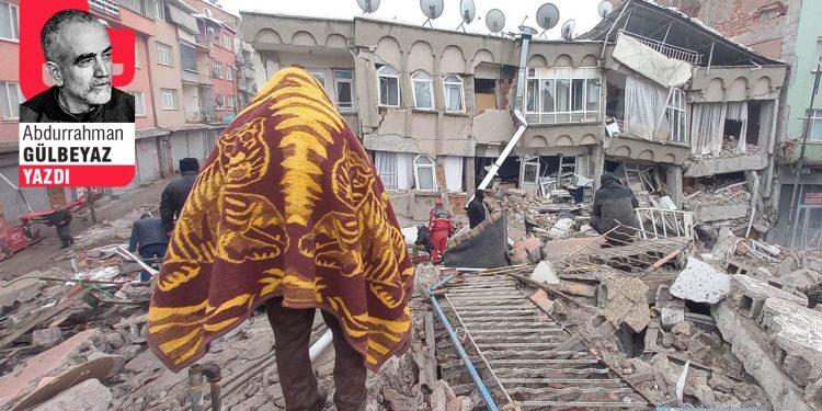 Deprem ve Devlet  – Evitata Charybdi in Scyllam Incidi –