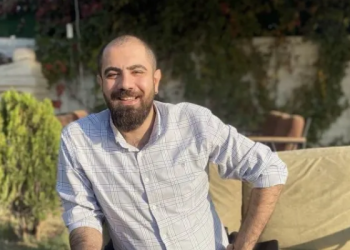 Depremde hayatını kaybeden avukat, binanın kolonunu kesen marketle davalık olmuş