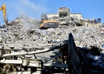 Depremde yıkılan hastaneye 11 yıl önce dayanıksız raporu verilmiş