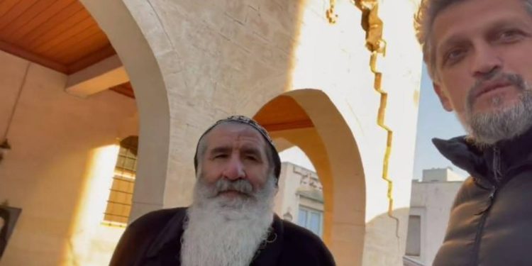 Depremin vurduğu Adıyaman'da Süryani Kilisesi de hasar gördü