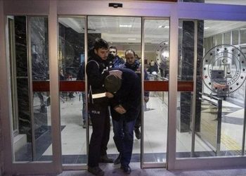 Depremlerde yıkılan binalarla ilgili tutuklananların sayısı 203'e yükseldi