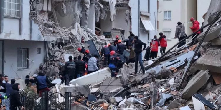 Depremlerde yüzlerce yıllık birikmiş basınç açığa çıktı