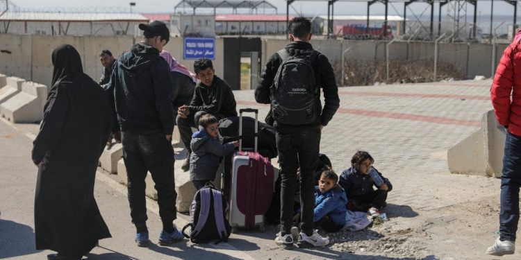 Depremlerin ardından 40 bin Suriyeli dönüş yaptı