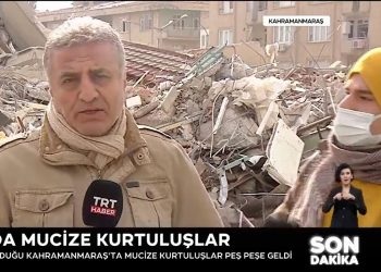 Depremzede vatandaş, “2 gündür yalnız bırakıldık”  deyince TRT yayını kesti!