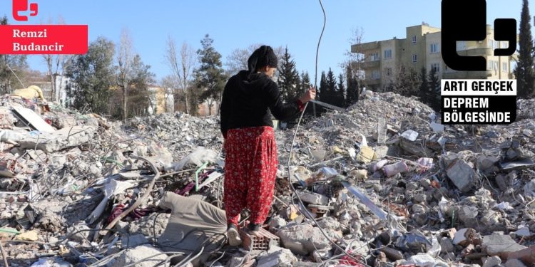 Depremzedeler hala şokta: Yıkım anını her an yaşıyorlar
