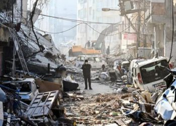 Depremzedeler otellerden çıkarılıyor: 'AKP il binasına gittim, 'yemek ısmarlayalım' dediler'