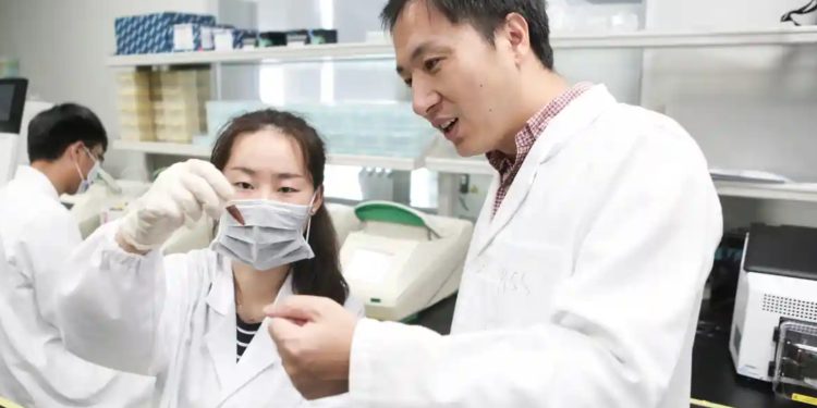 Doğmamış bebeklerin genetiğini değiştirdiği için hapis cezası alan bilim insanı: Fazla hızlı davrandım