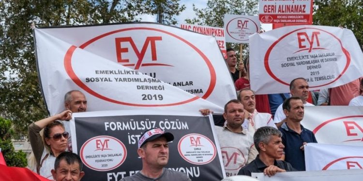 EYT teklifi komisyonda kabul edildi