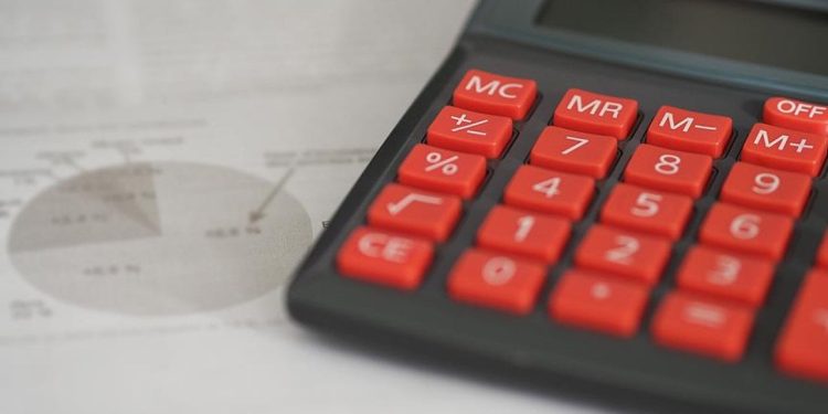 Ekonomistlerden faiz kararına tepki: Bilime karşı direniş