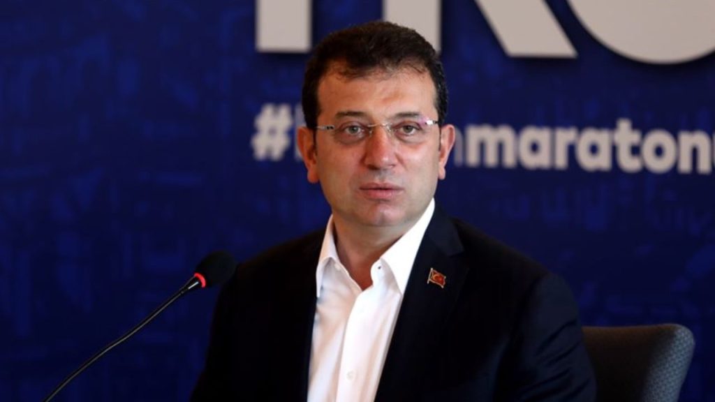 Ekrem İmamoğlu'ndan uzaktan eğitim tepkisi: Bu yanlıştan acilen dönün