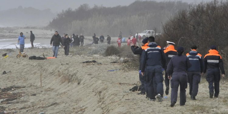 En az 43 kişi hayatını kaybetti