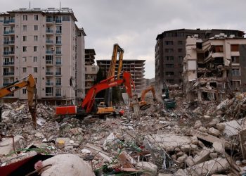 Enkazdan çıkarılan 12 milyar TL'lik hurda parasının akıbeti bilinmiyor