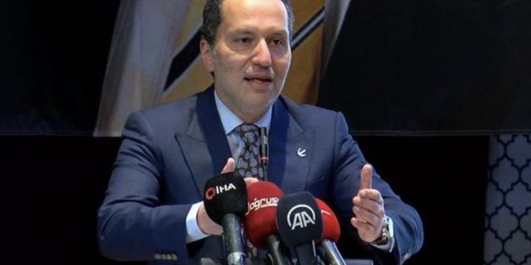 Erbakan, Millet İttifakı’nı eleştirdi, Cumhur İttifakı’na göz kırptı