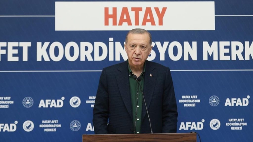 Erdoğan: Sağlam zeminlere doğru tekniklerle yapılan binaların yıkılmadığını gördük