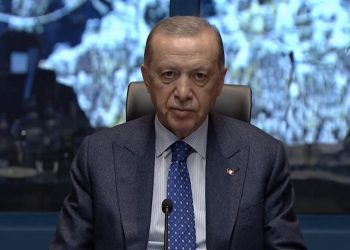 Erdoğan, deprem bölgesindeki yapılaşmaya ilişkin kararname yayımladı