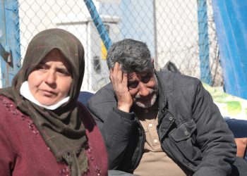 Erdoğan elinde beyaz bir mendille illüzyona devam edebilecek mi?