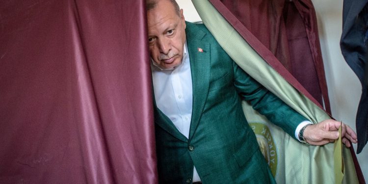 Erdoğan'a sunum yapıldı: Cumhurbaşkanlığı seçimi hangi tarihte olacak?