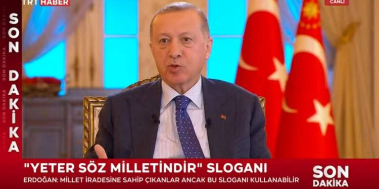 Erdoğan'da "adaylık" açıklaması: Hukuka da anayasaya da uygun