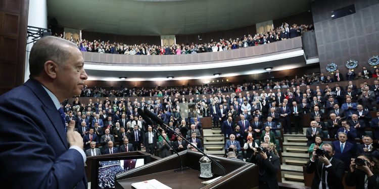 Erdoğan'dan CHP'ye slogan önerisi: Bay Bay Kemal