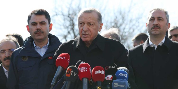 Erdoğan'dan deprem açıklaması: Müdahaleleri istediğimiz hıza ulaştıramadık