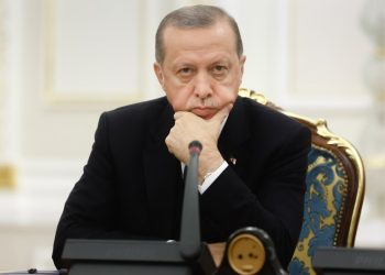 Erdoğan'dan deprem sonrası seçim hamlesi: 3 bakan ve belediye başkanlarından istifa isteyecek!