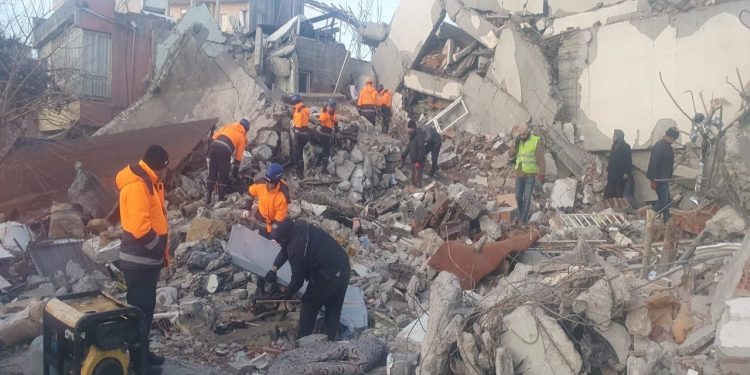 Ermenistan'dan gelen kurtarma ekipleri Adıyaman'da