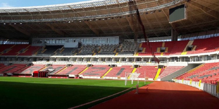 Eskişehirspor’dan 48 saatte 12 transfer