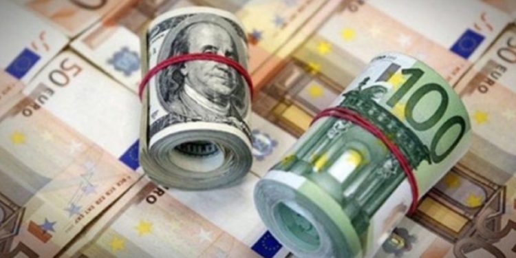 Euro ve dolar haftaya nasıl başladı?