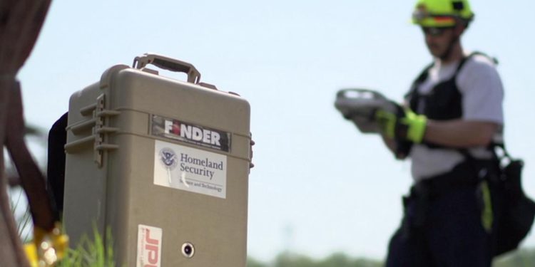 FINDER cihazı Türkiye'deki enkazlarda da kullanıldı