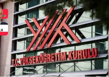 Felaket ortamında fars, vodvil ve ortaoyunu oynamak