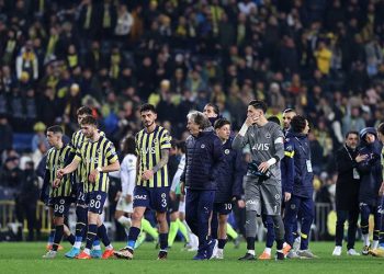 Fenerbahçe'de kart alarmı